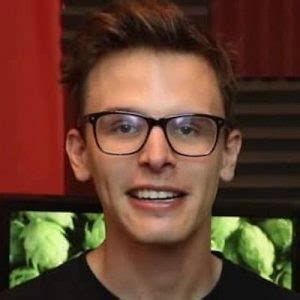 idubbbz net worth|iDubbbz Biography: Wife, Net Worth, Gaming, Age,。